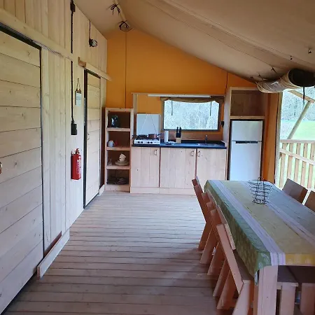Luxury Safari Tents At Moulin Du Pommier Glamping & 럭셔리텐트 *