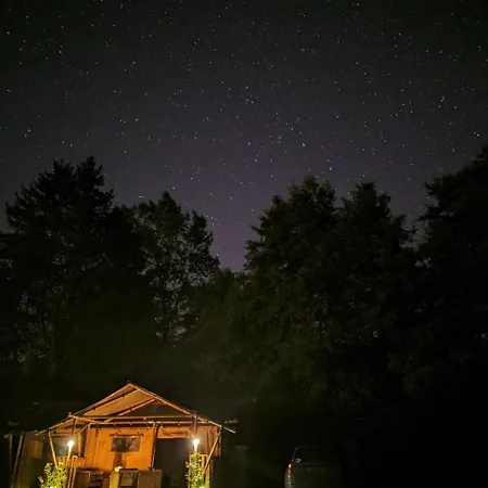 Luxury Safari Tents At Moulin Du Pommier Glamping & Luksustelt Saulgond