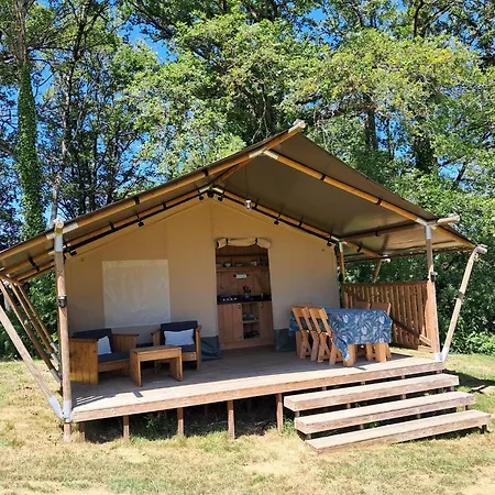 Luxury Safari Tents At Moulin Du Pommier Glamping & 럭셔리텐트 *