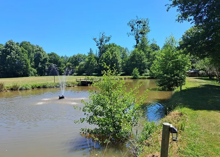 Luxury Safari Tents At Moulin Du Pommier Glamping & Campismo de Luxo *